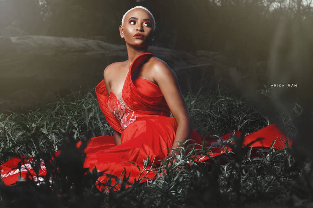 The lady in red by Arika Mani, dress by Sozinio 